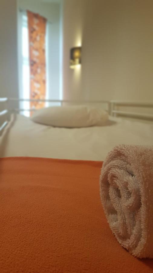 Planet Hostel Varsavia Esterno foto