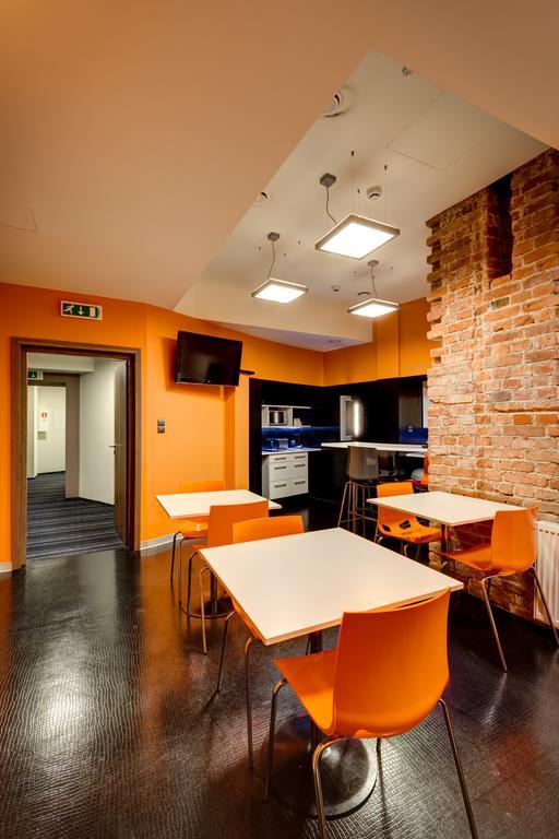 Planet Hostel Varsavia Esterno foto
